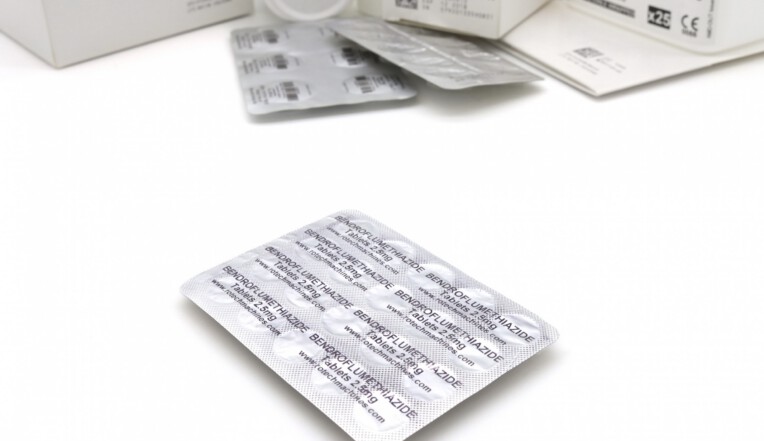 Pill packet, blister card with information printed using thermal inkjet printer