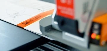 Thermal inkjet printing lot number and expiry date on cosmetic carton