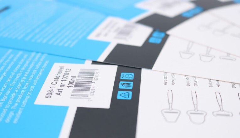 Household goods blister card with barcode and product information printed with TIJ