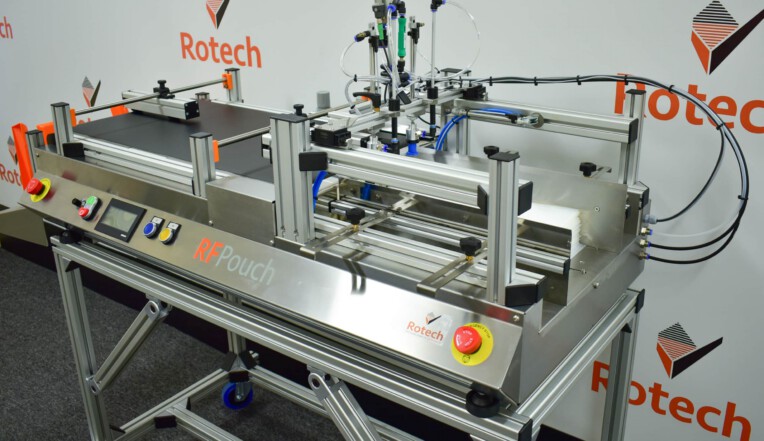 RF Pouch vacuum feeding system