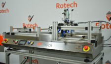 RF Pouch feeding system for feeding pouches, bags and flexible packaging
