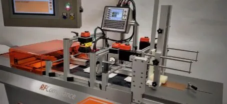 RF Compliance feeding system for medical and pharmaceutical manufacturers